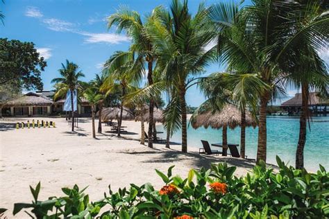 Lapu Lapu Beach Resorts .
